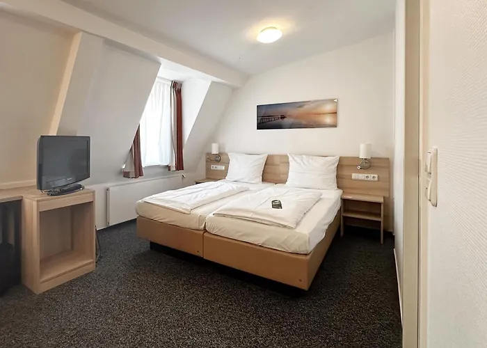 Hotel Berliner Hof By Coffee Fellows 3*